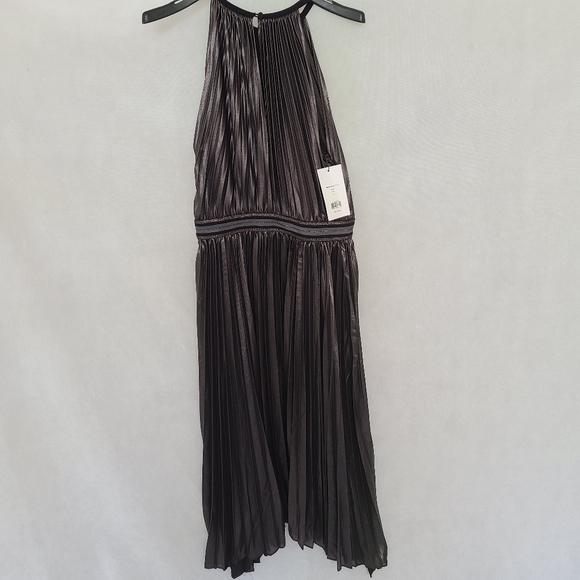 Bailey 44 Women Madison Pleated asymmetrical Dress - Picture 5 of 9